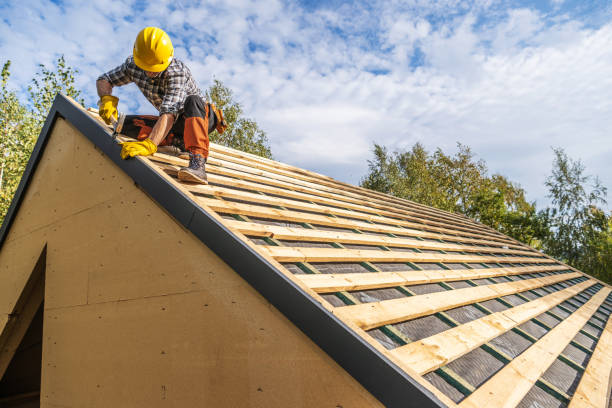 Best Shingle Roofing Installation  in South Milwaukee, WI